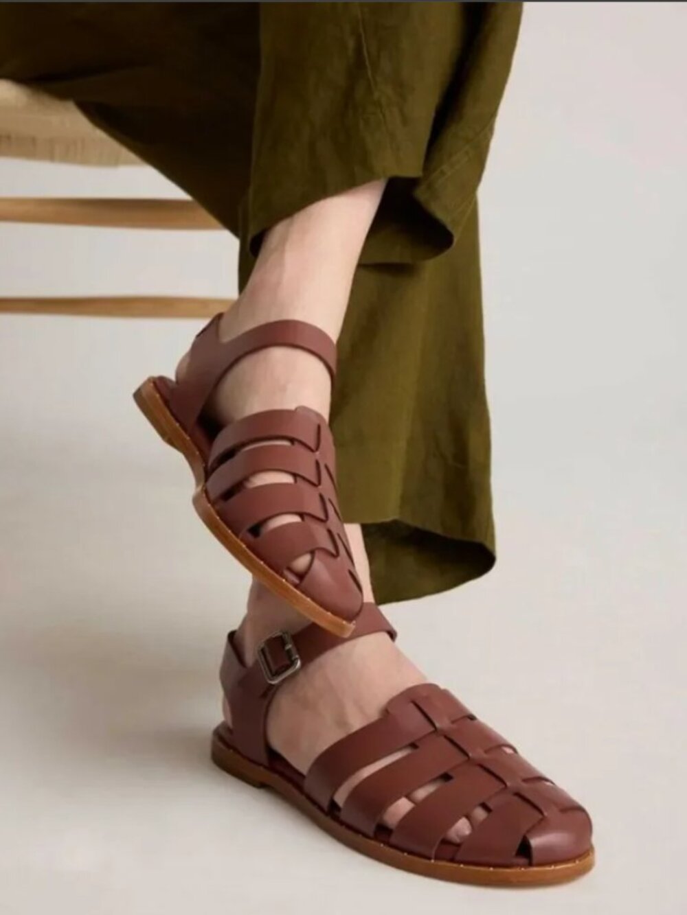 Quince Womens Italian Leather Fisherman Sandal Brandy Shoes